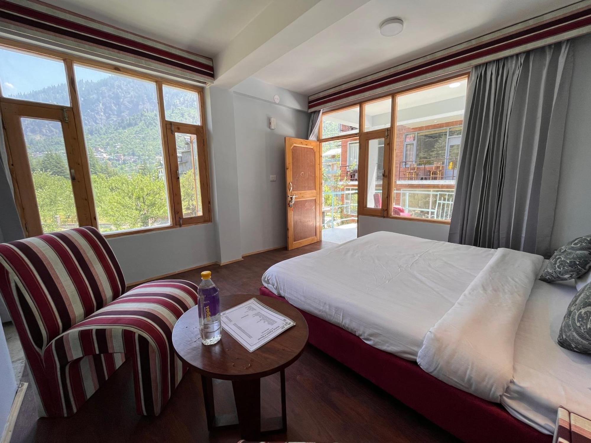 Hotel English Rose, #Personal Parking, #Petfriendly, #Garden, #Bonfire Under The Stars Manāli エクステリア 写真