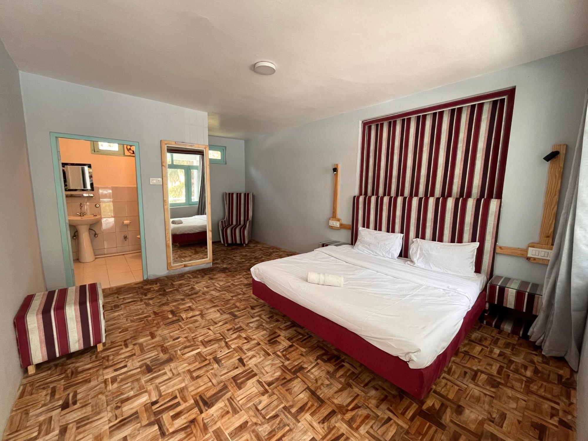 Hotel English Rose, #Personal Parking, #Petfriendly, #Garden, #Bonfire Under The Stars Manāli エクステリア 写真