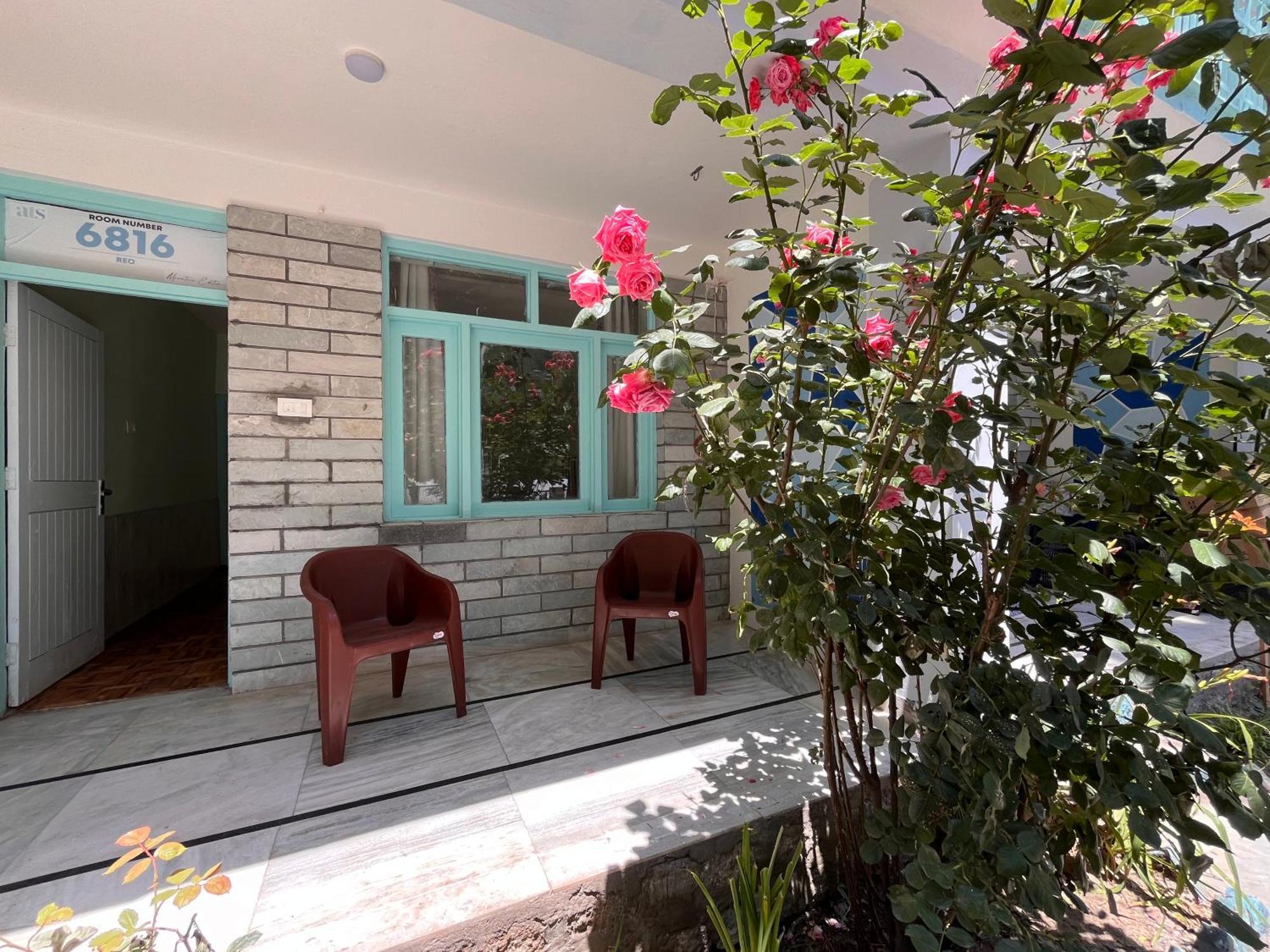 Hotel English Rose, #Personal Parking, #Petfriendly, #Garden, #Bonfire Under The Stars Manāli エクステリア 写真