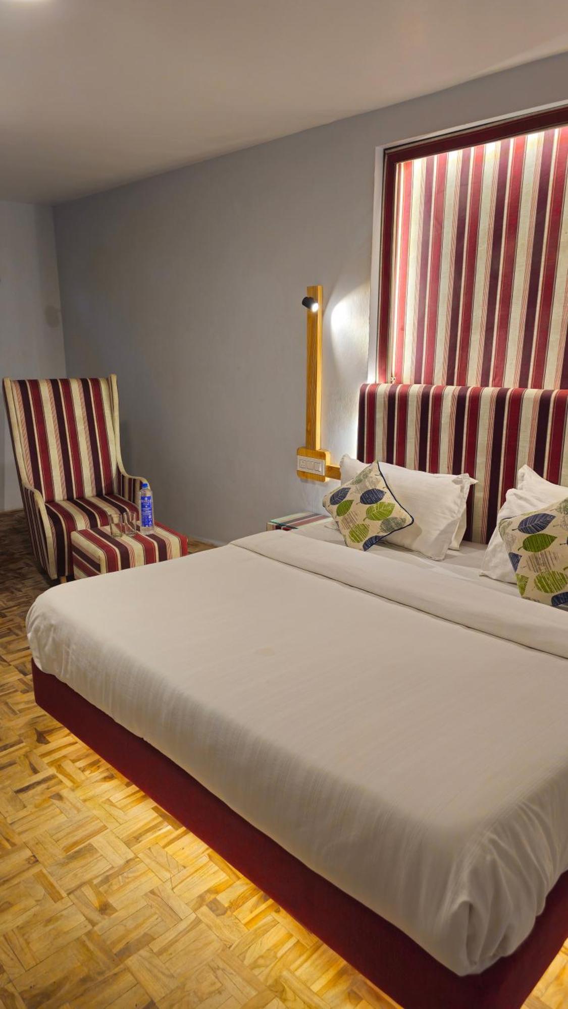 Hotel English Rose, #Personal Parking, #Petfriendly, #Garden, #Bonfire Under The Stars Manāli エクステリア 写真