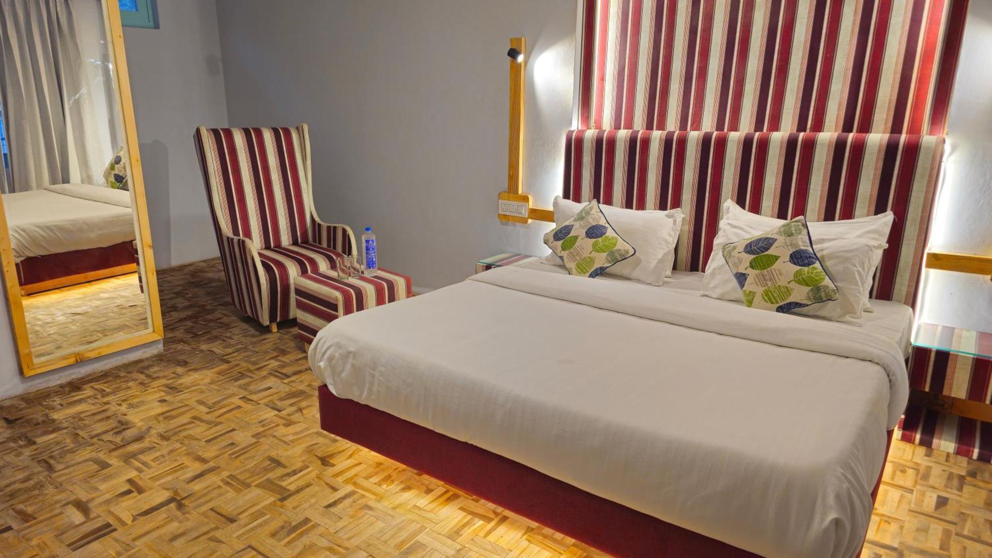 Hotel English Rose, #Personal Parking, #Petfriendly, #Garden, #Bonfire Under The Stars Manāli エクステリア 写真