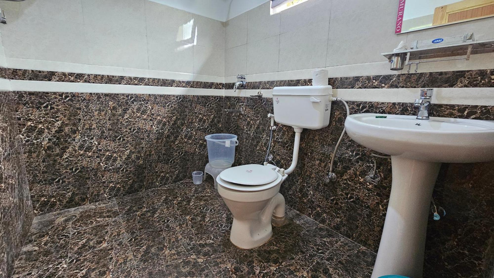 Hotel English Rose, #Personal Parking, #Petfriendly, #Garden, #Bonfire Under The Stars Manāli エクステリア 写真