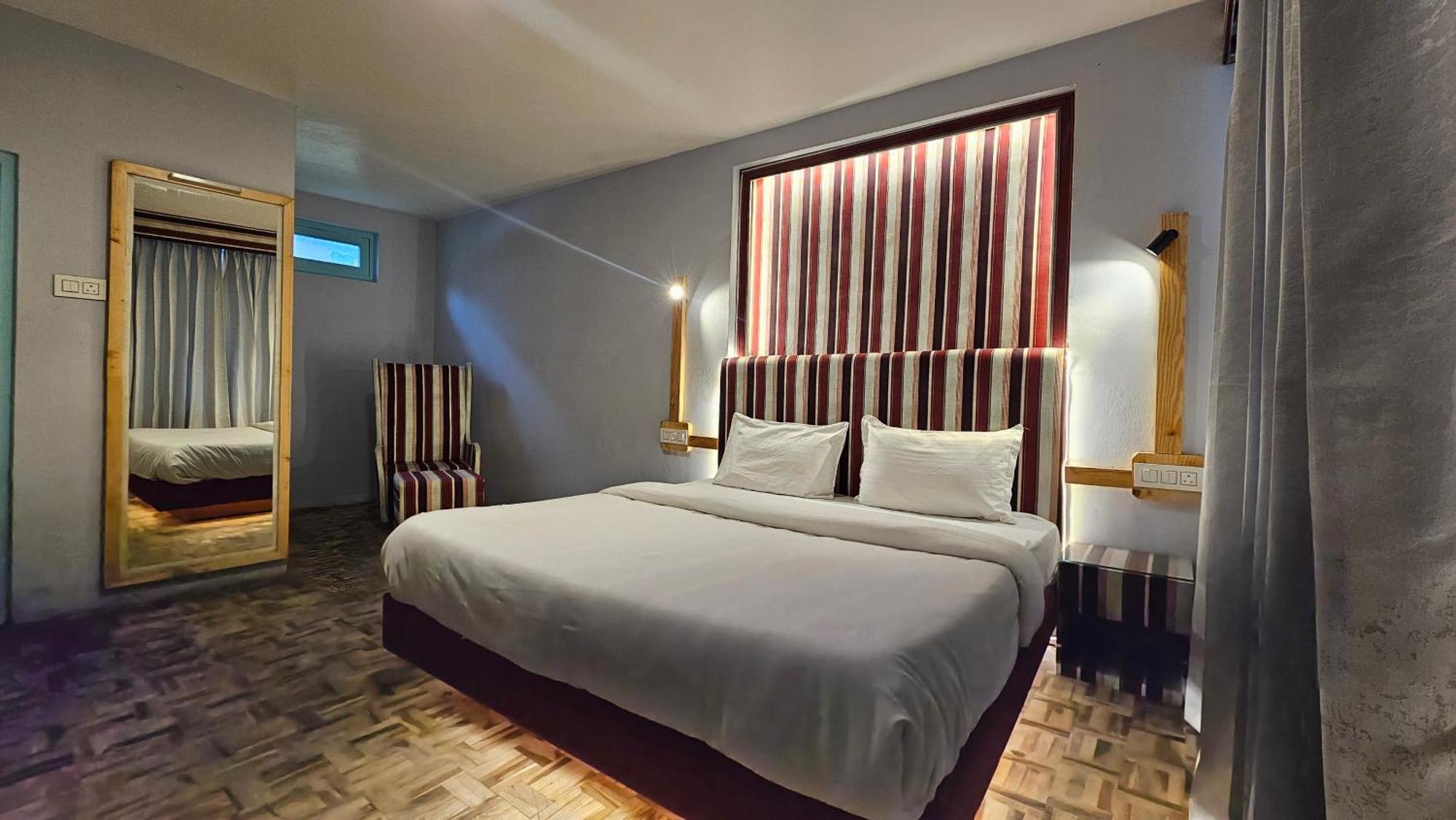 Hotel English Rose, #Personal Parking, #Petfriendly, #Garden, #Bonfire Under The Stars Manāli エクステリア 写真