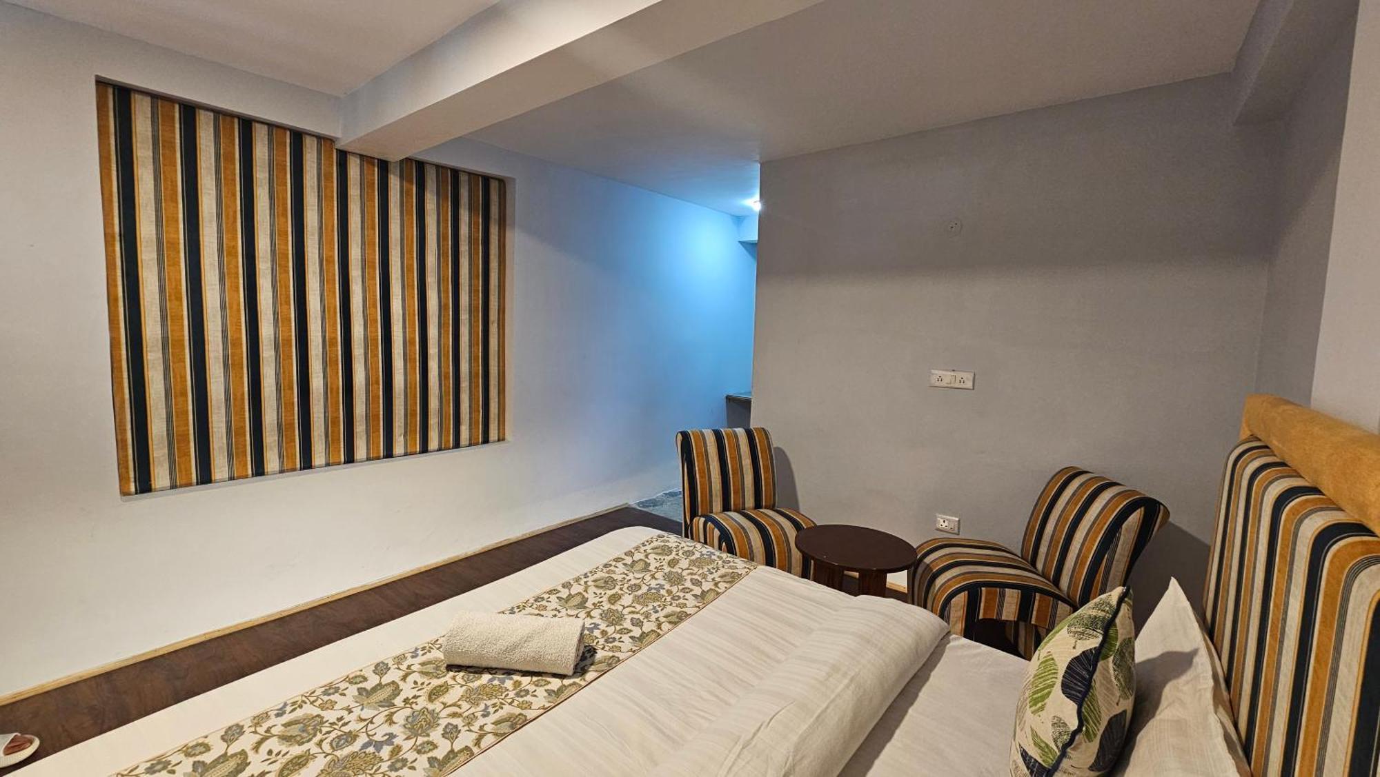 Hotel English Rose, #Personal Parking, #Petfriendly, #Garden, #Bonfire Under The Stars Manāli エクステリア 写真